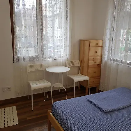 Antique Vendégház 3*